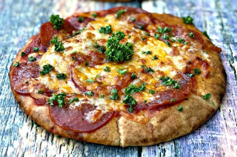 Air Fryer Pepperoni Pizza