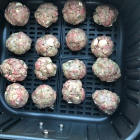 Place meatballs in a single layer in the air fryer making sure the meatballs don’t touch. Place meatballs in a single layer in the air fryer making sure the meatballs don’t touch.