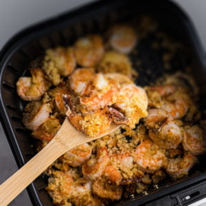 turn the shrimp halfway through the cooking time to ensure the other side gets crispy. turn the shrimp halfway through the cooking time to ensure the other side gets crispy.