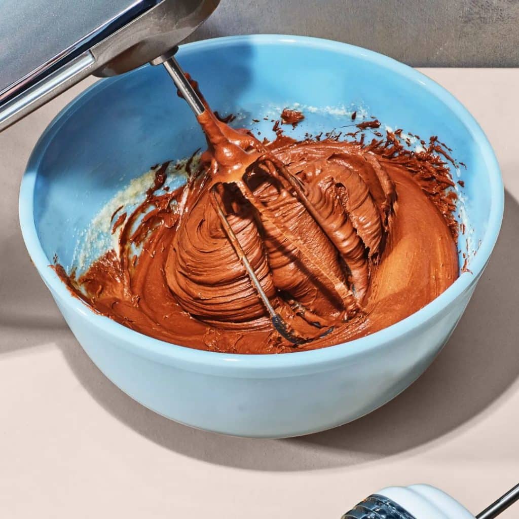 Which hand mixer is best for whipping cream? Jody's Bakery