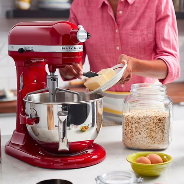 Why KitchenAid Makes The Best Stand Mixer