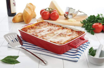 Why use a lasagna pan